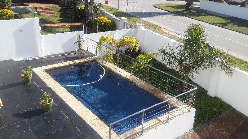 Aristotle Guest House Port Elizabeth Exteriör bild