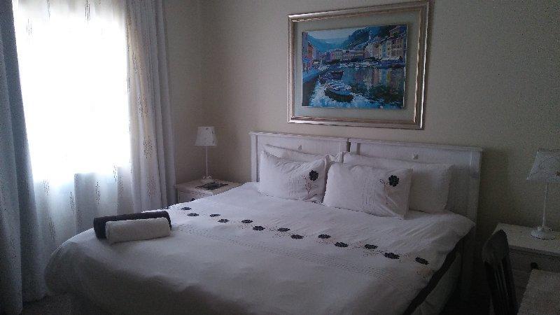 Aristotle Guest House Port Elizabeth Exteriör bild
